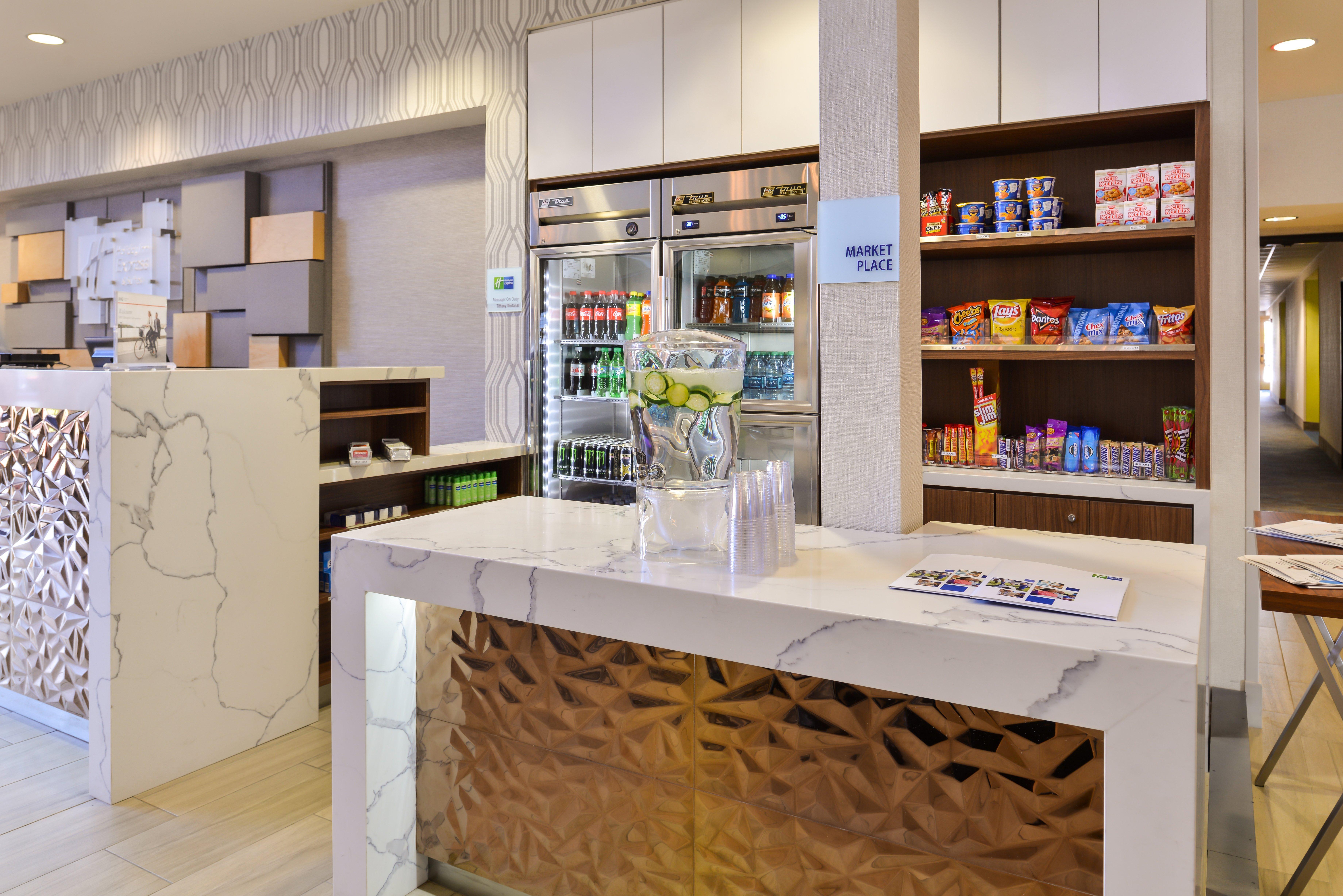 Holiday Inn Express & Suites Elk Grove Central - Hwy 99 By Ihg Eksteriør billede
