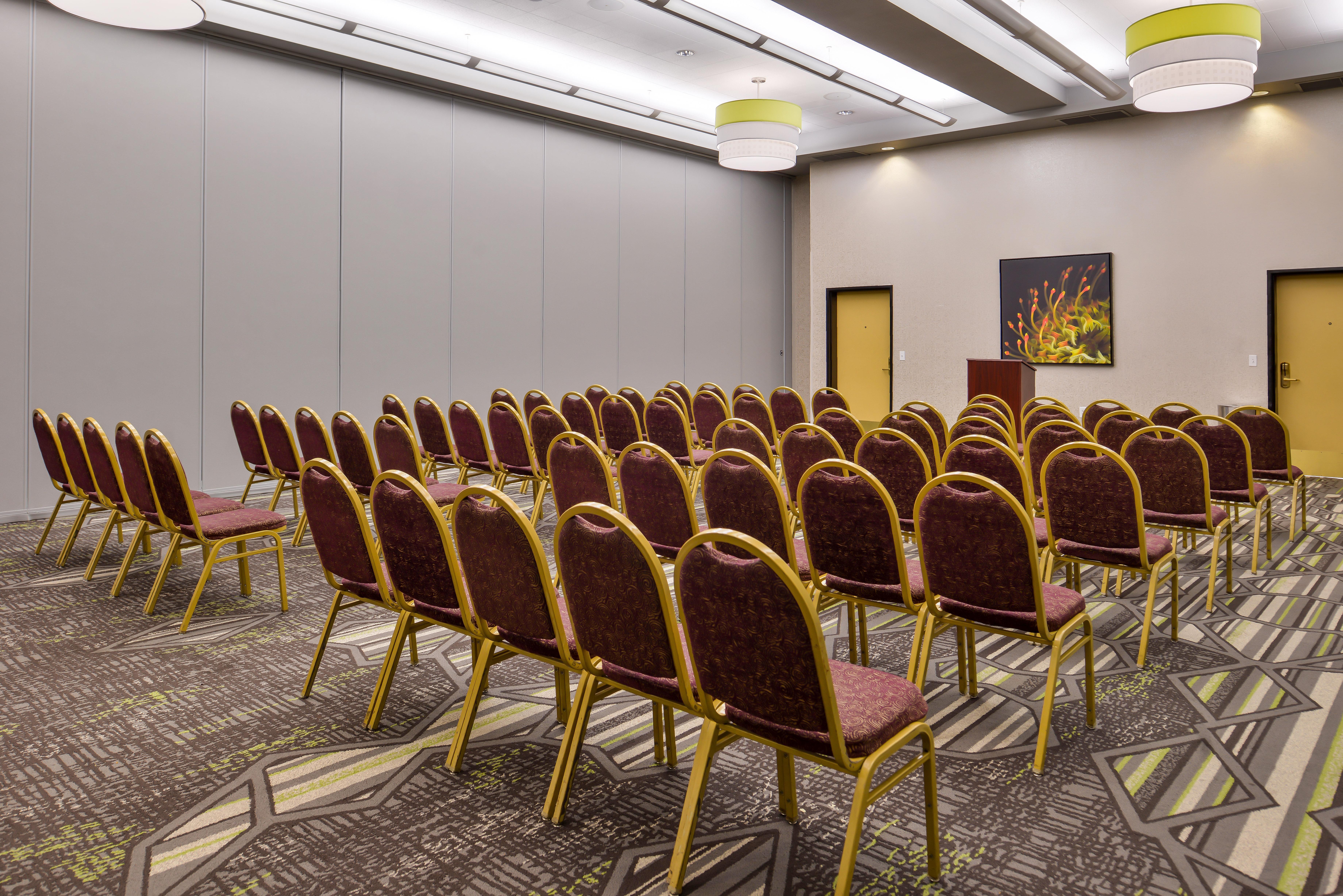 Holiday Inn Express & Suites Elk Grove Central - Hwy 99 By Ihg Eksteriør billede