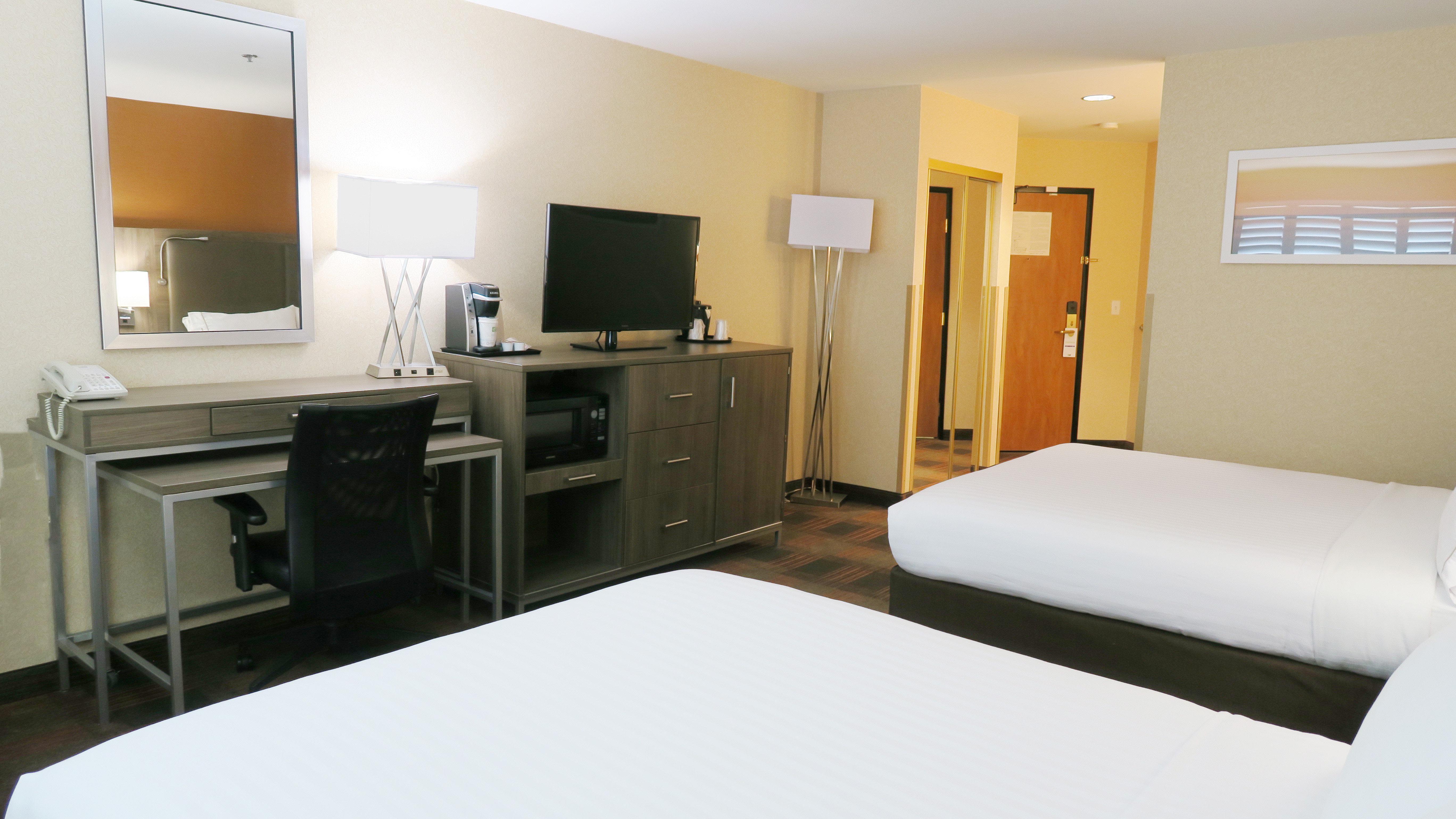 Holiday Inn Express & Suites Elk Grove Central - Hwy 99 By Ihg Eksteriør billede