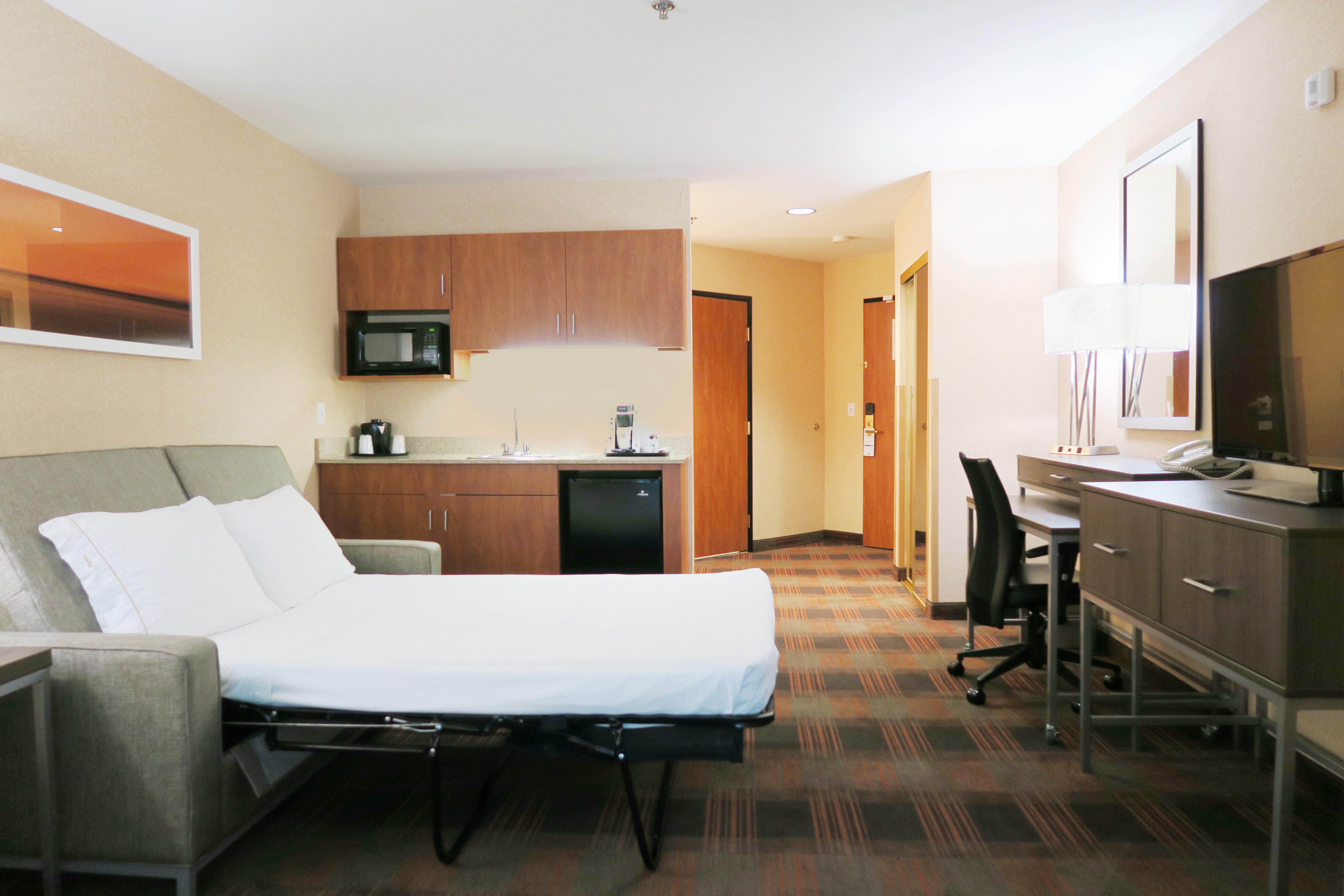 Holiday Inn Express & Suites Elk Grove Central - Hwy 99 By Ihg Eksteriør billede