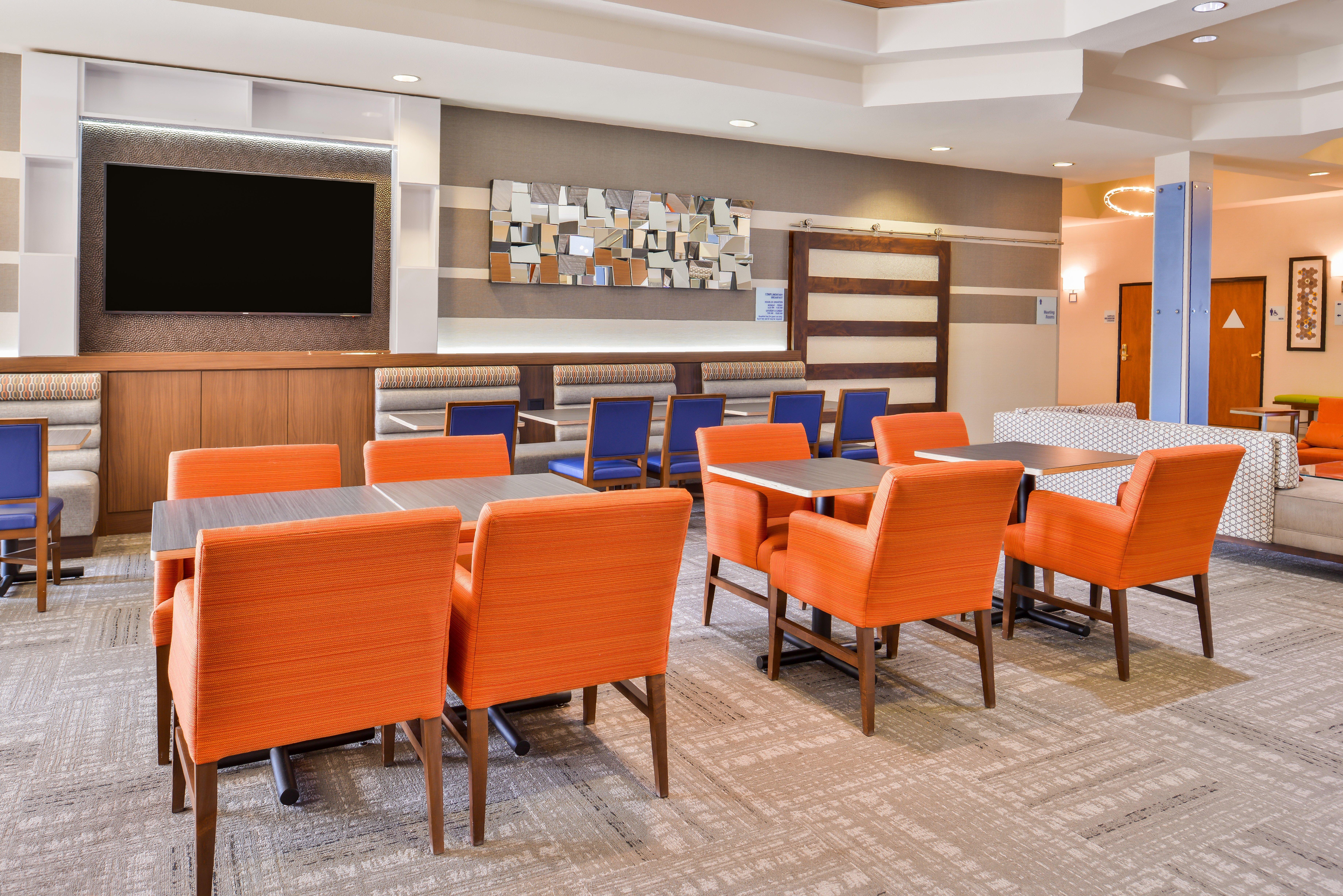 Holiday Inn Express & Suites Elk Grove Central - Hwy 99 By Ihg Eksteriør billede