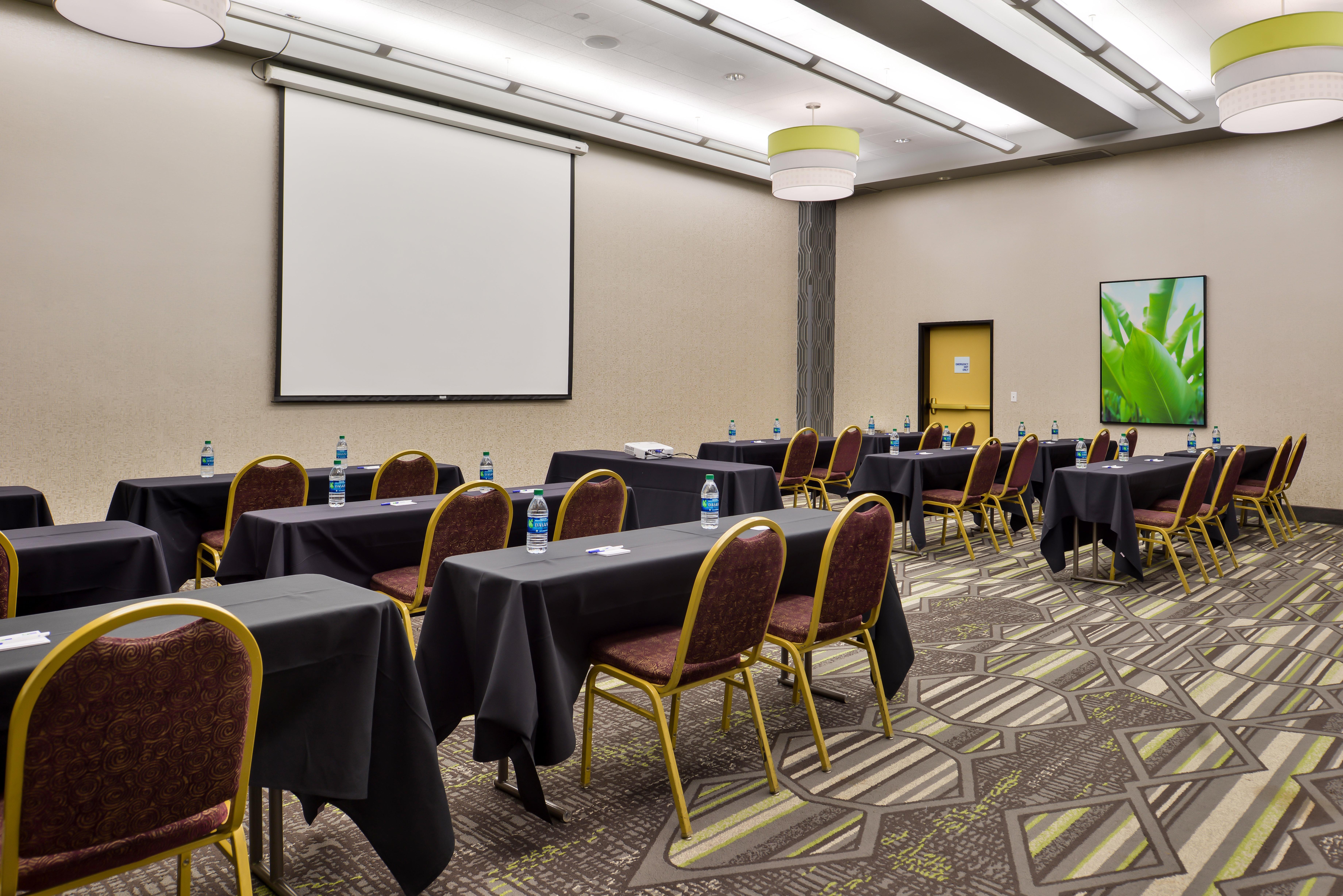Holiday Inn Express & Suites Elk Grove Central - Hwy 99 By Ihg Eksteriør billede